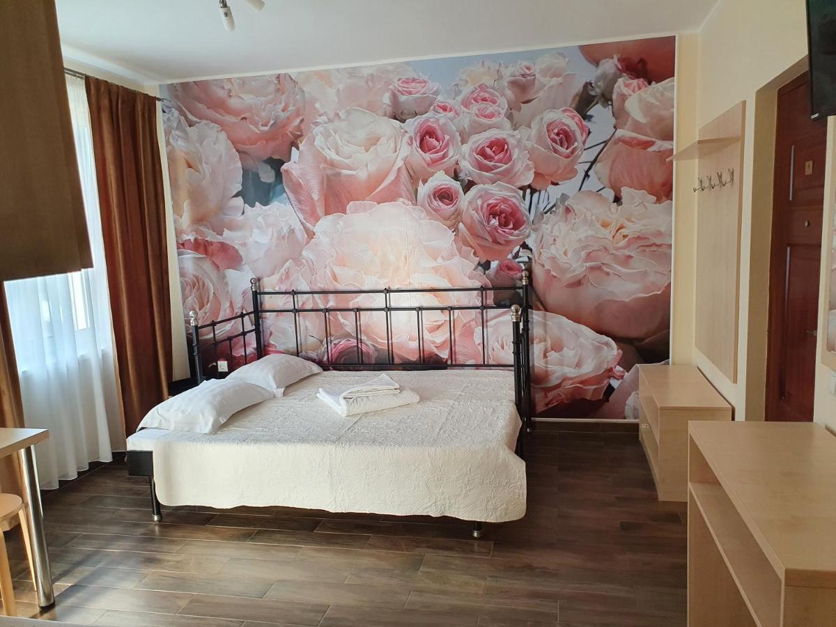 Vila Pacific Костинещи Екстериор снимка