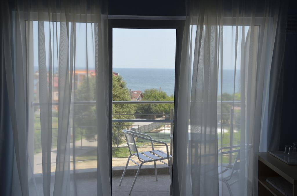 Vila Pacific Костинещи Екстериор снимка
