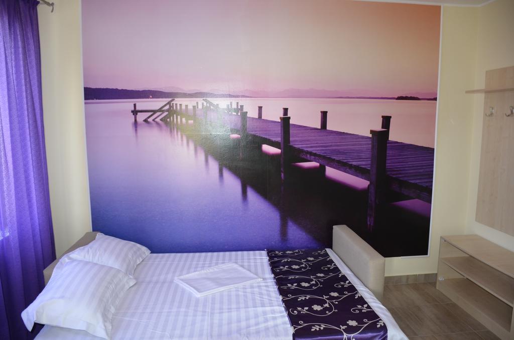 Vila Pacific Костинещи Екстериор снимка
