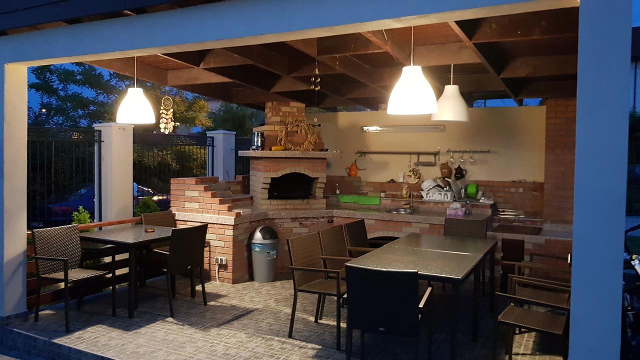 Vila Pacific Костинещи Екстериор снимка